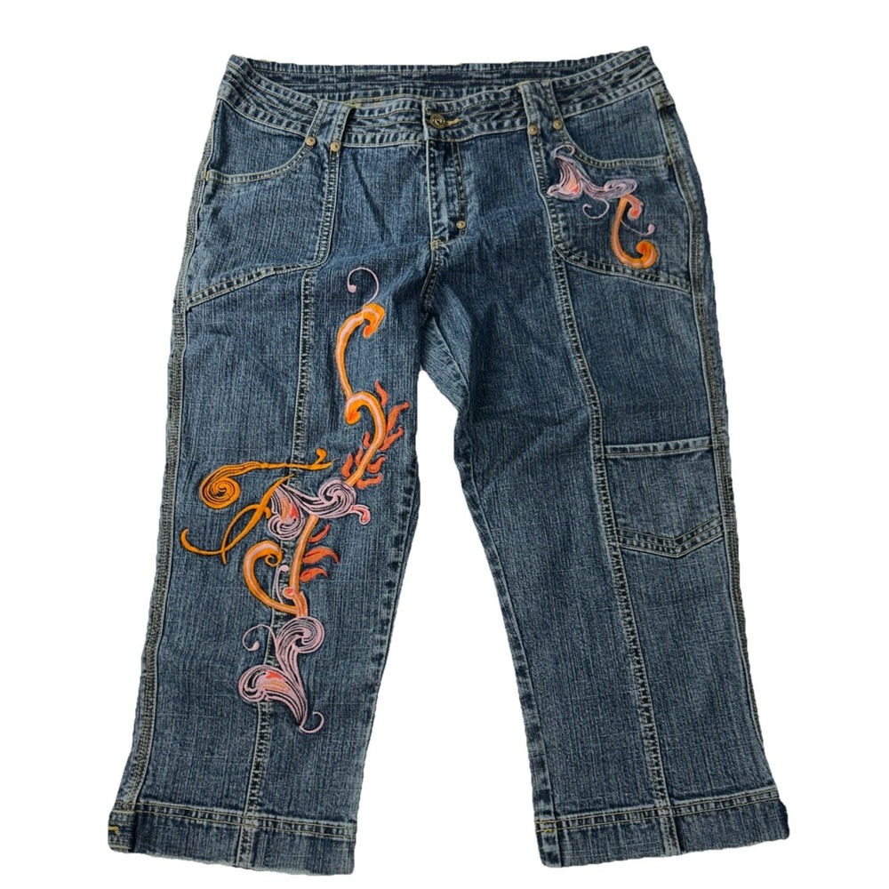Fubu Womens Capri Vintage Denim 11/12  Embroidered 32x20